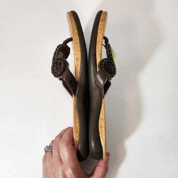 APT 9 Y2K Green Faux Stone Beaded Detail Comfort Thong  Sandals Womens 6M FLAWED - Picture 6 of 11